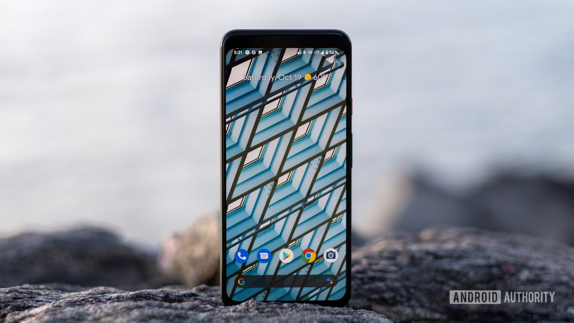 Google Pixel 4 XL home screen standing on rock 15 Google Pixel 4 XL home screen standing on rock 15
