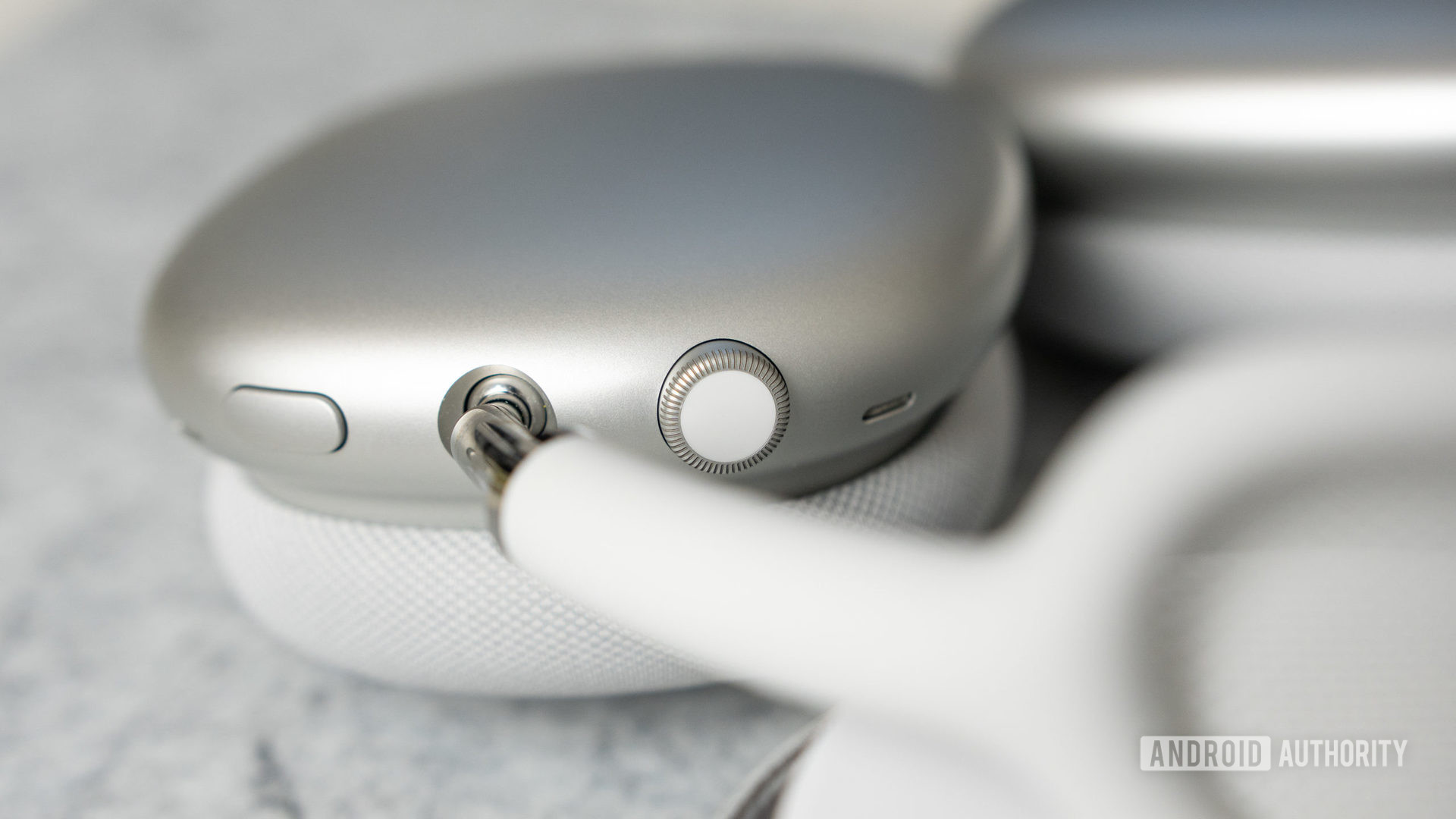 Apple AirPods Max 21 Apple AirPods Max 21