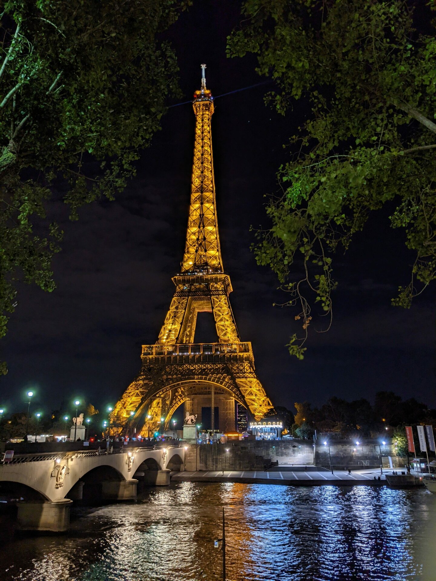 pixel 5 camera sample vertical night 1