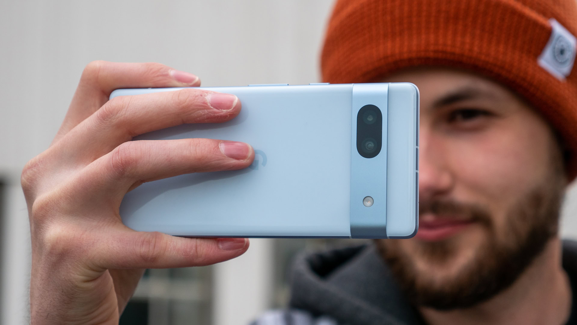 google pixel 7a camera from behind google pixel 7a camera from behind