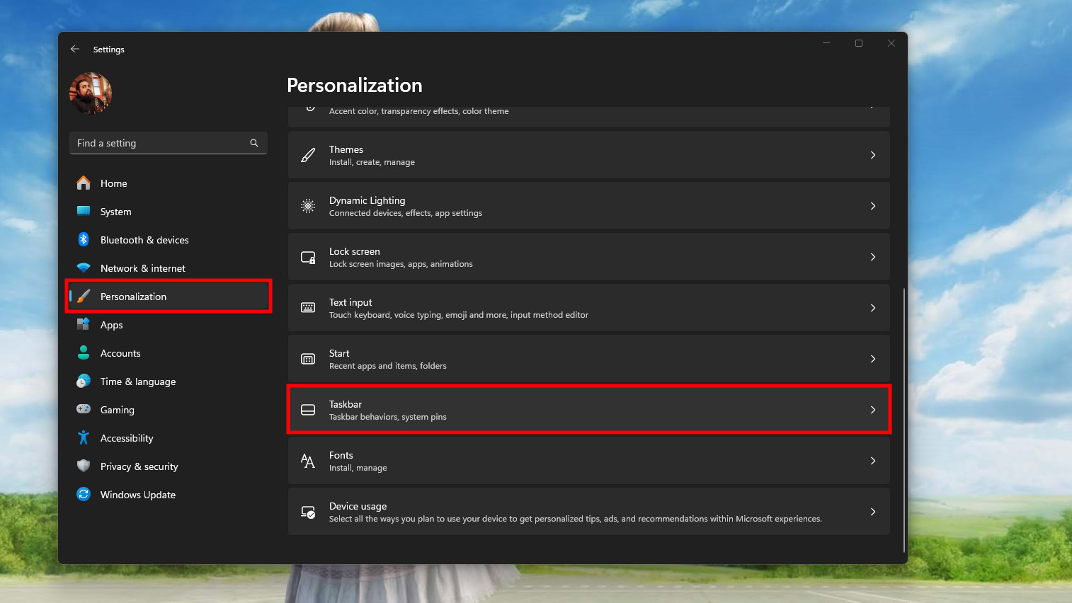 How to automatically hide taskbar in Windows 11 (1)