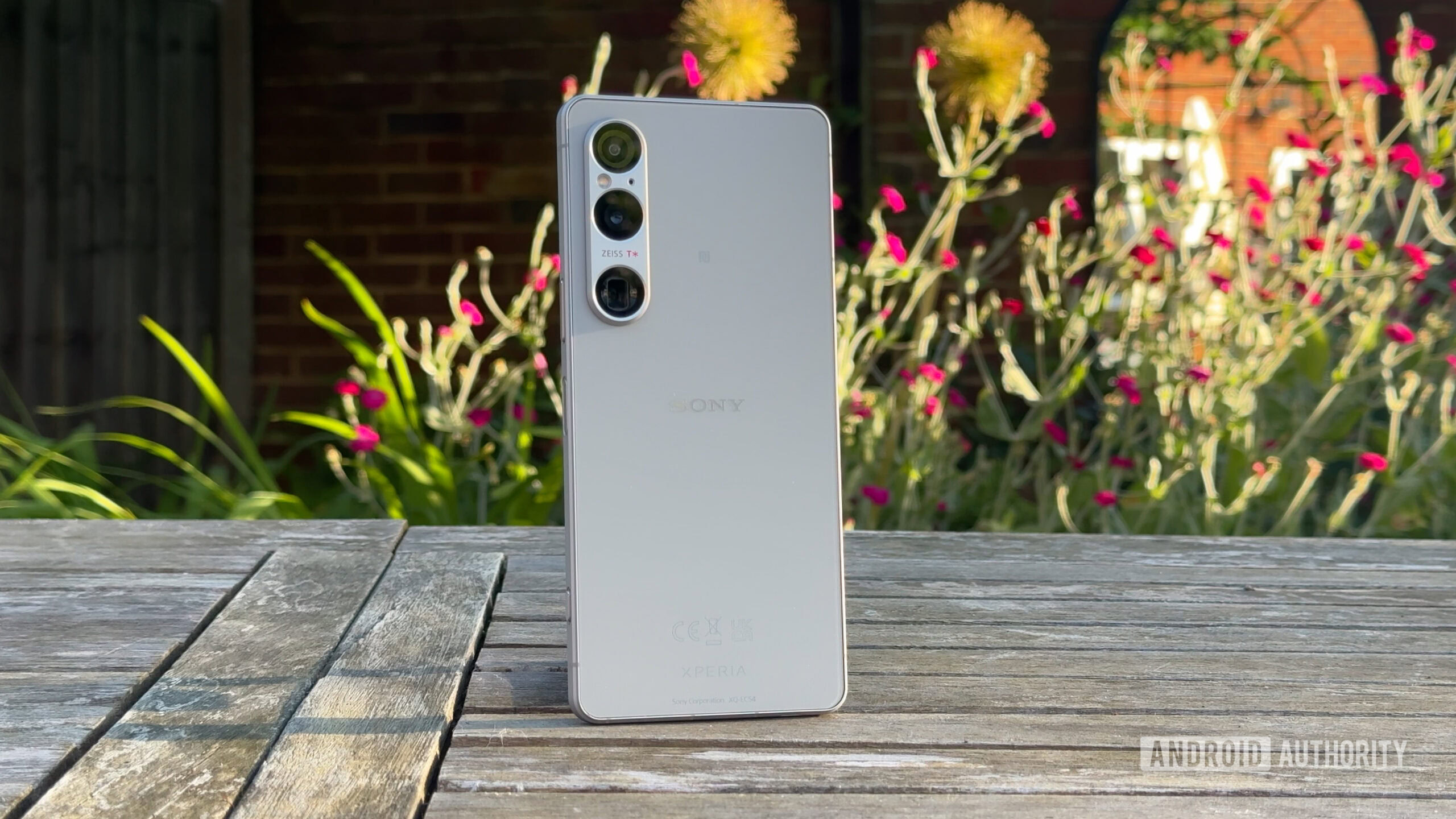sony xperia 1 vi review back wide sony xperia 1 vi review back wide - Android wallpapers