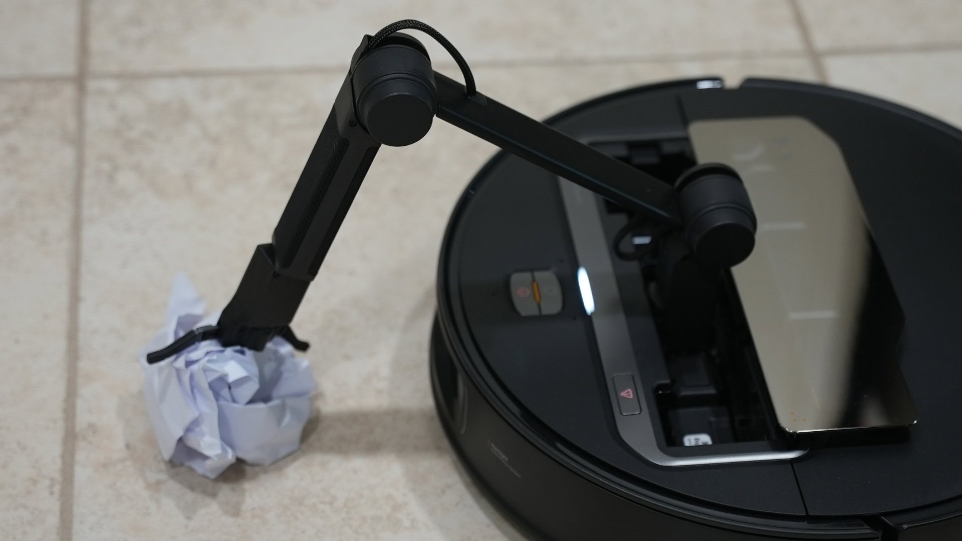 Roborock Saros Z70 ready to grab paper